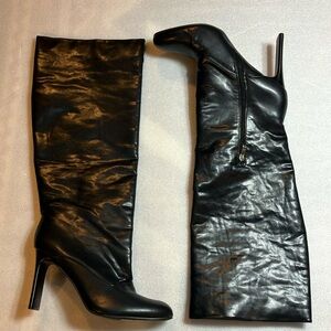 FN Make you Closer knee boots. Size 11. New.
